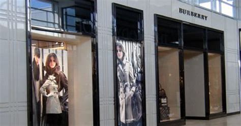 Burberry yorkdale store